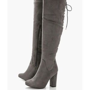 Boohoo lace-up back Over the Knee Grey boots!! Size 7US/38CA/5EU